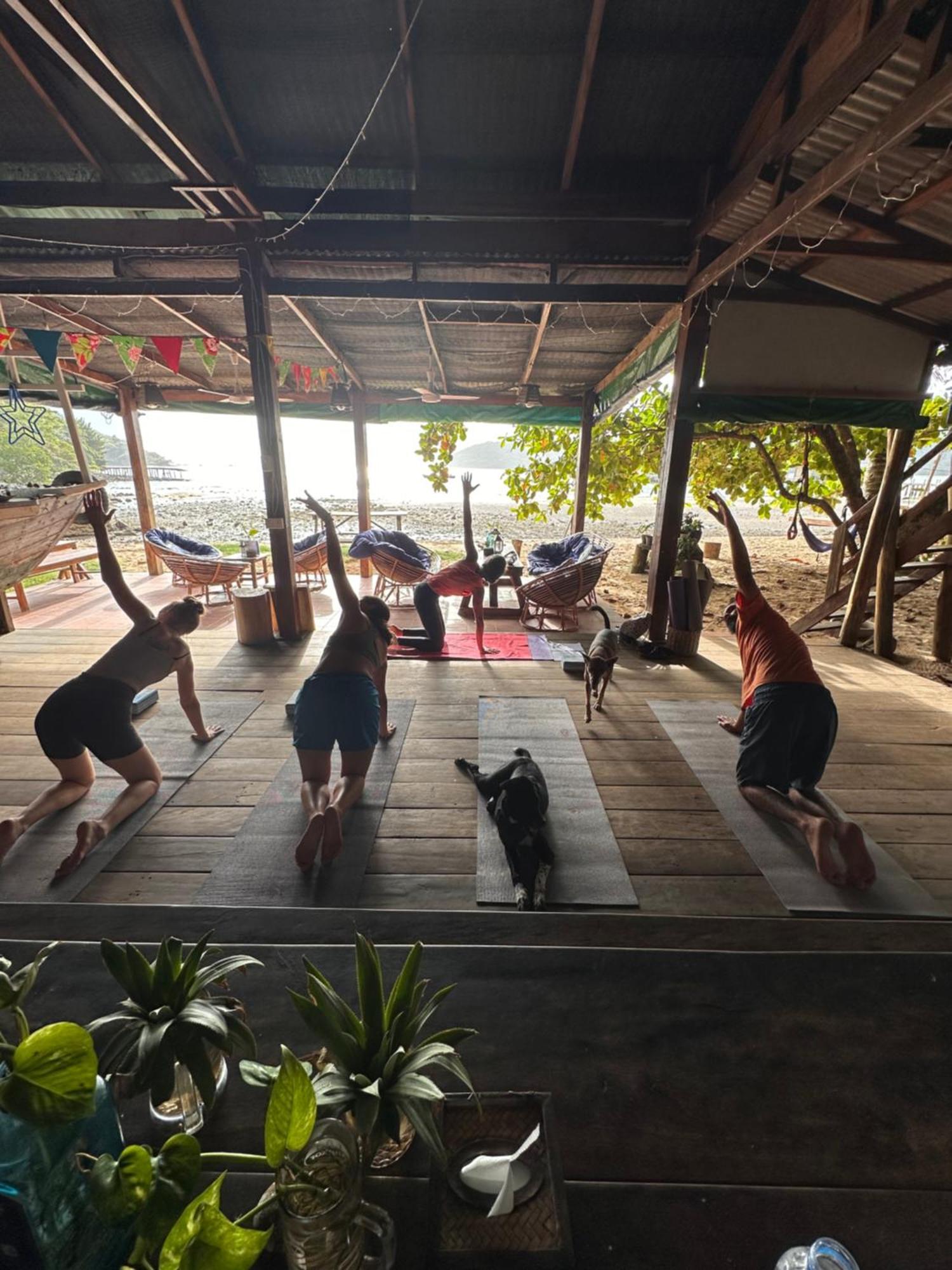 Beach House Cambodia Koh Rong Sanloem Dış mekan fotoğraf